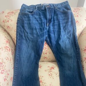 L653 Lee modern relaxed fit bootcut 38 x 30 cotton and 2% spandex